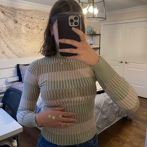 Dynamite adjusted long sleeve top Size S